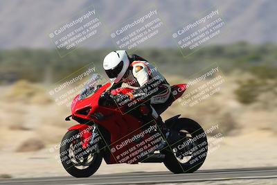 media/Dec-01-2025-Moto Forza (Mon) [[2daa91e15f]]/1-Advanced Group/Session 3 Turn 3 Exit Bump Pans/